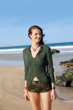 Jacke Mit Diagonalen Zöpfen 10 Jacke Mit Diagonalen Zöpfen -Strickwaren Geschäft R66M01 a Strickanleitung knitting pattern Zopfmuster 1280x1280