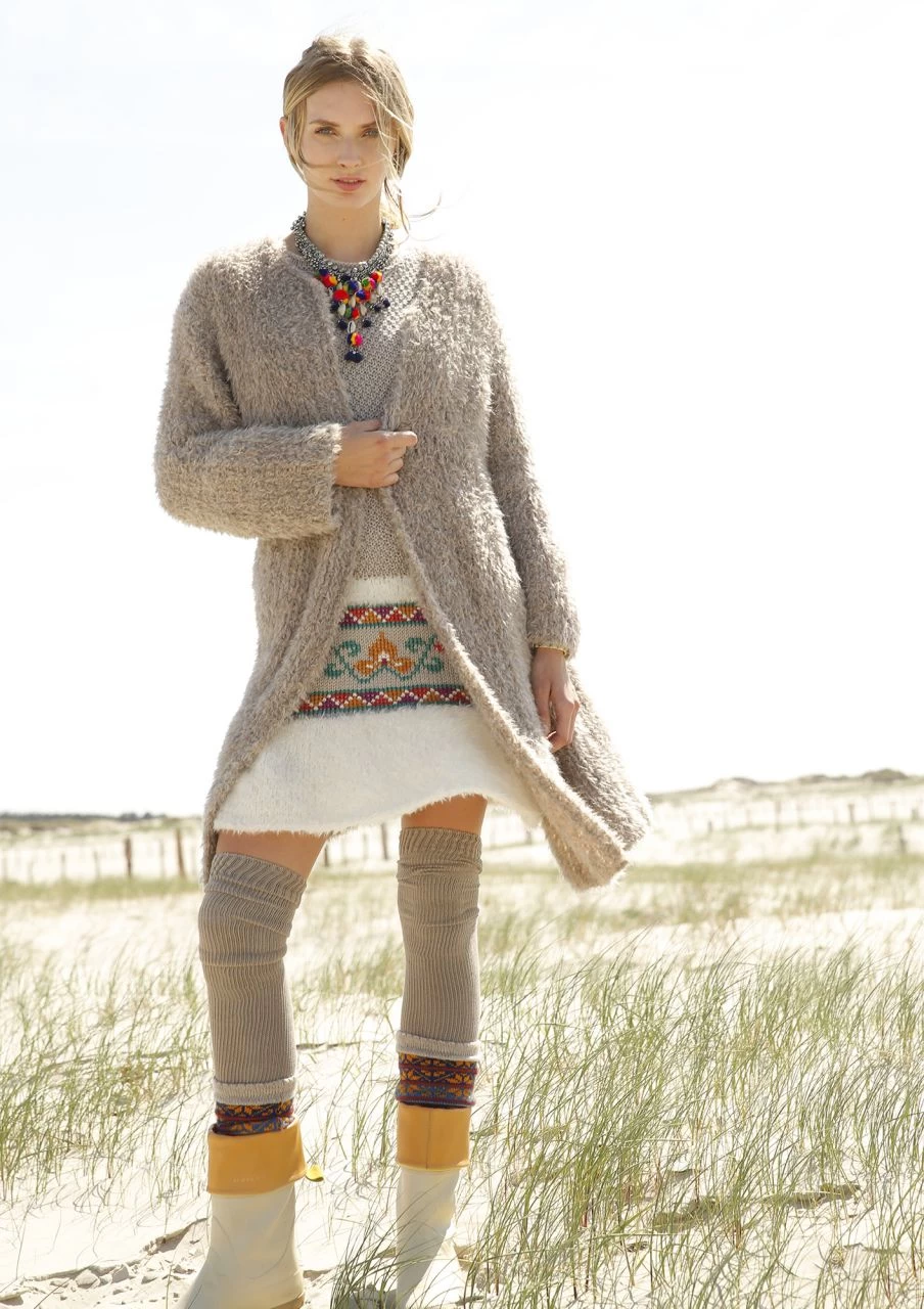 Weiter Plüsch-Mantel 3 Weiter Plüsch-Mantel – Bild 3