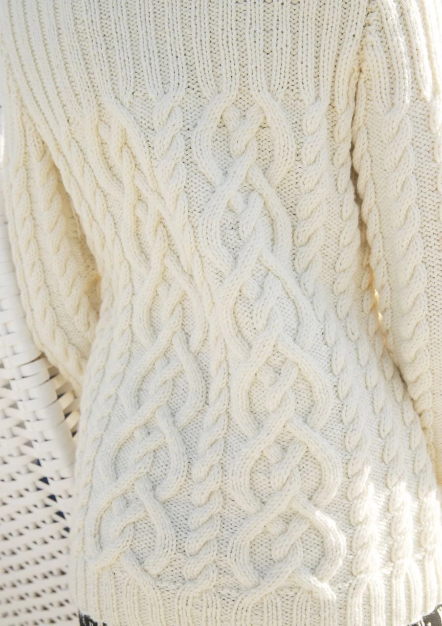 Pullover Mit Zopfmuster 2 Pullover Mit Zopfmuster – Bild 2