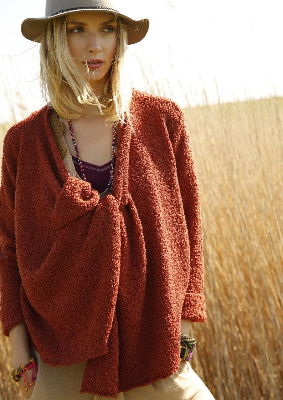 Quer Gestrickte Bouclé-Jacke 1 Quer Gestrickte Bouclé-Jacke