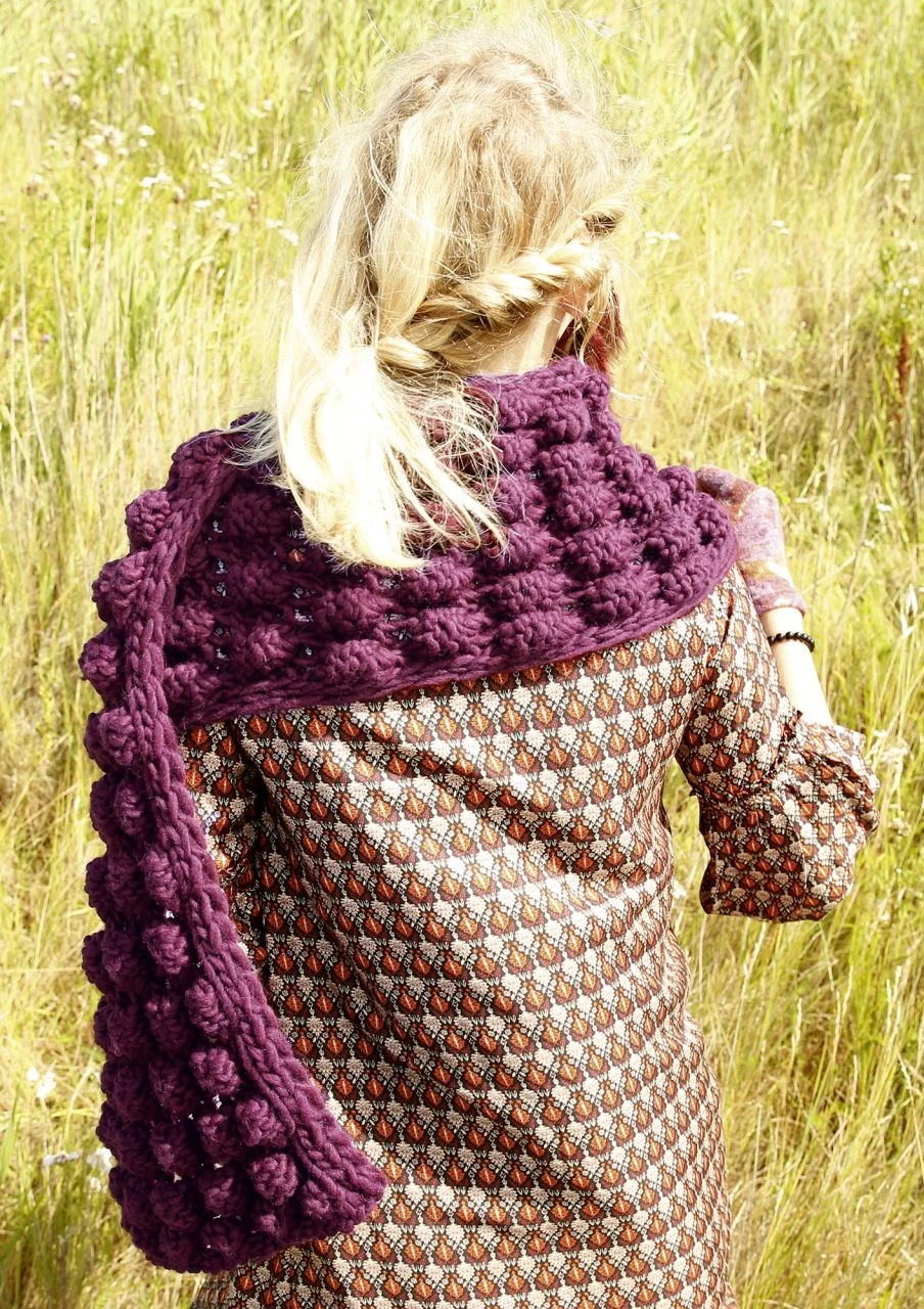 Schal Mit Noppenmuster 3 Schal Mit Noppenmuster – Bild 3