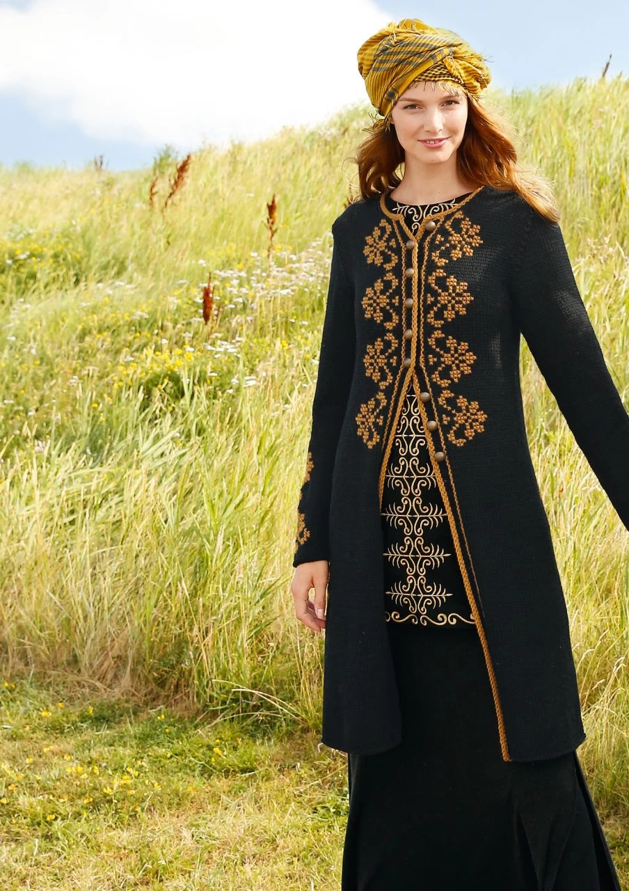 Bestickter Mantel 4 Bestickter Mantel – Bild 4