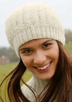 Mütze In Wollweiß -Strickwaren Geschäft R71M08 d 1280x1280