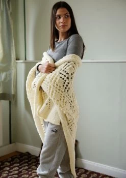 Dreiecktuch Mit Lochmuster 8 Dreiecktuch Mit Lochmuster -Strickwaren Geschäft R71M14 e 1280x1280