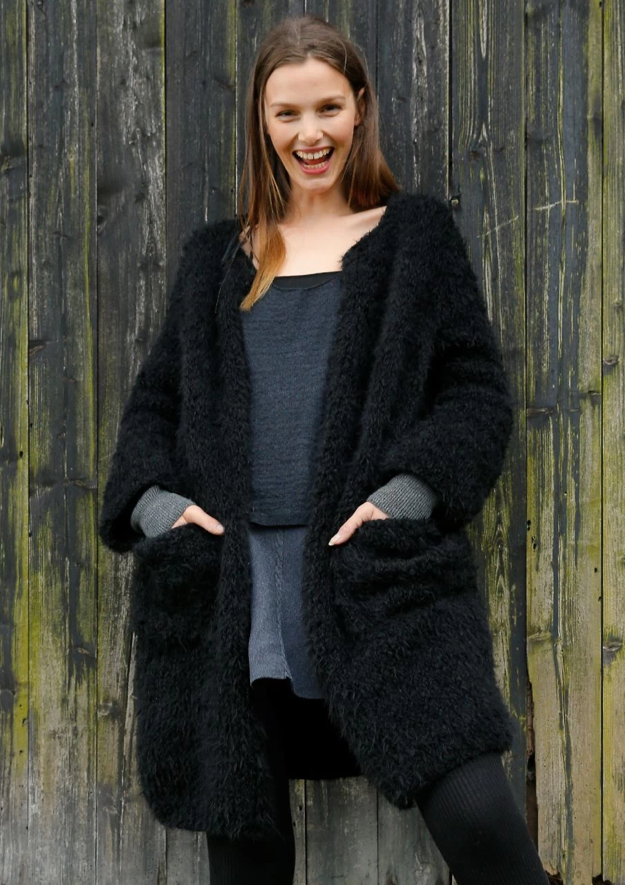 Weiter Plüsch Mantel 2 Weiter Plüsch Mantel – Bild 2