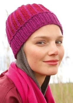 Mütze In Rottönen -Strickwaren Geschäft R71M29 c 1280x1280