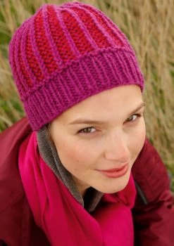 Mütze In Rottönen -Strickwaren Geschäft R71M29 d 1280x1280