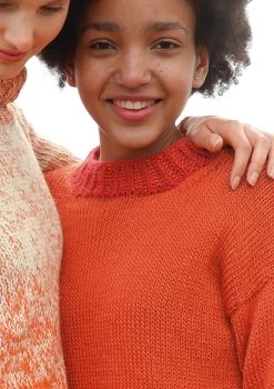 Orange-roter Pullover -Strickwaren Geschäft R71M31 f 1280x1280