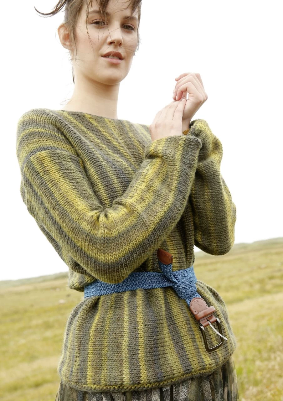 Quer Gestrickter Pullover 2 Quer Gestrickter Pullover – Bild 2