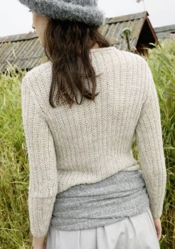 Melierter Rippenpullover