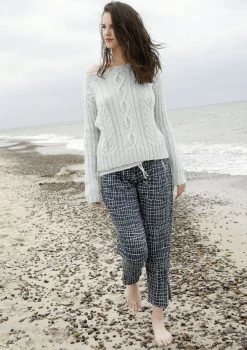 Rippenpullover Mit Zopfmustern -Strickwaren Geschäft R72M24 e 1280x1280