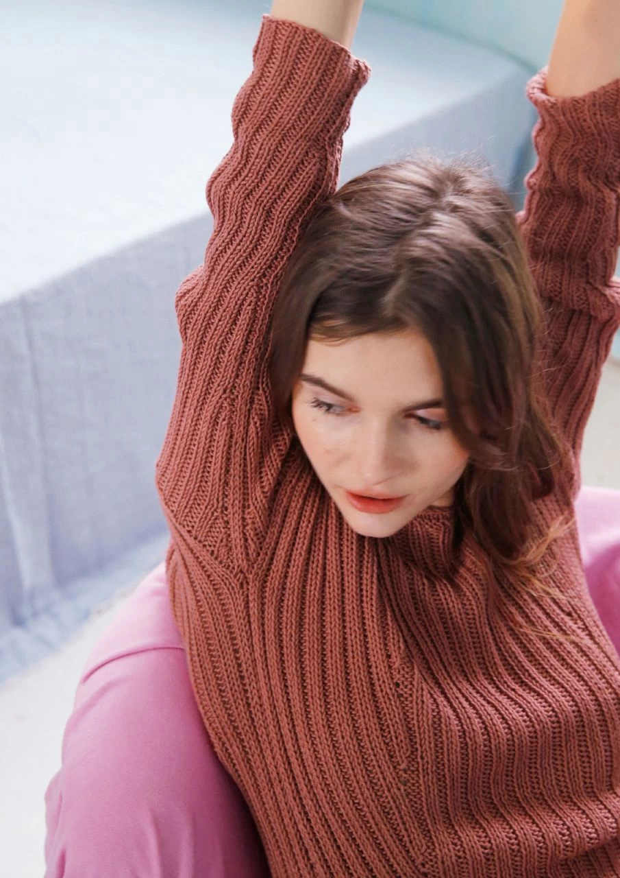 Rippenpullover 2 Rippenpullover – Bild 2