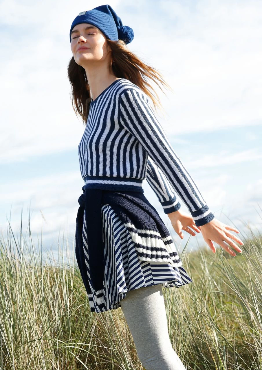 Kurzer, Längsgestreifter Pullover 3 Kurzer, Längsgestreifter Pullover – Bild 3