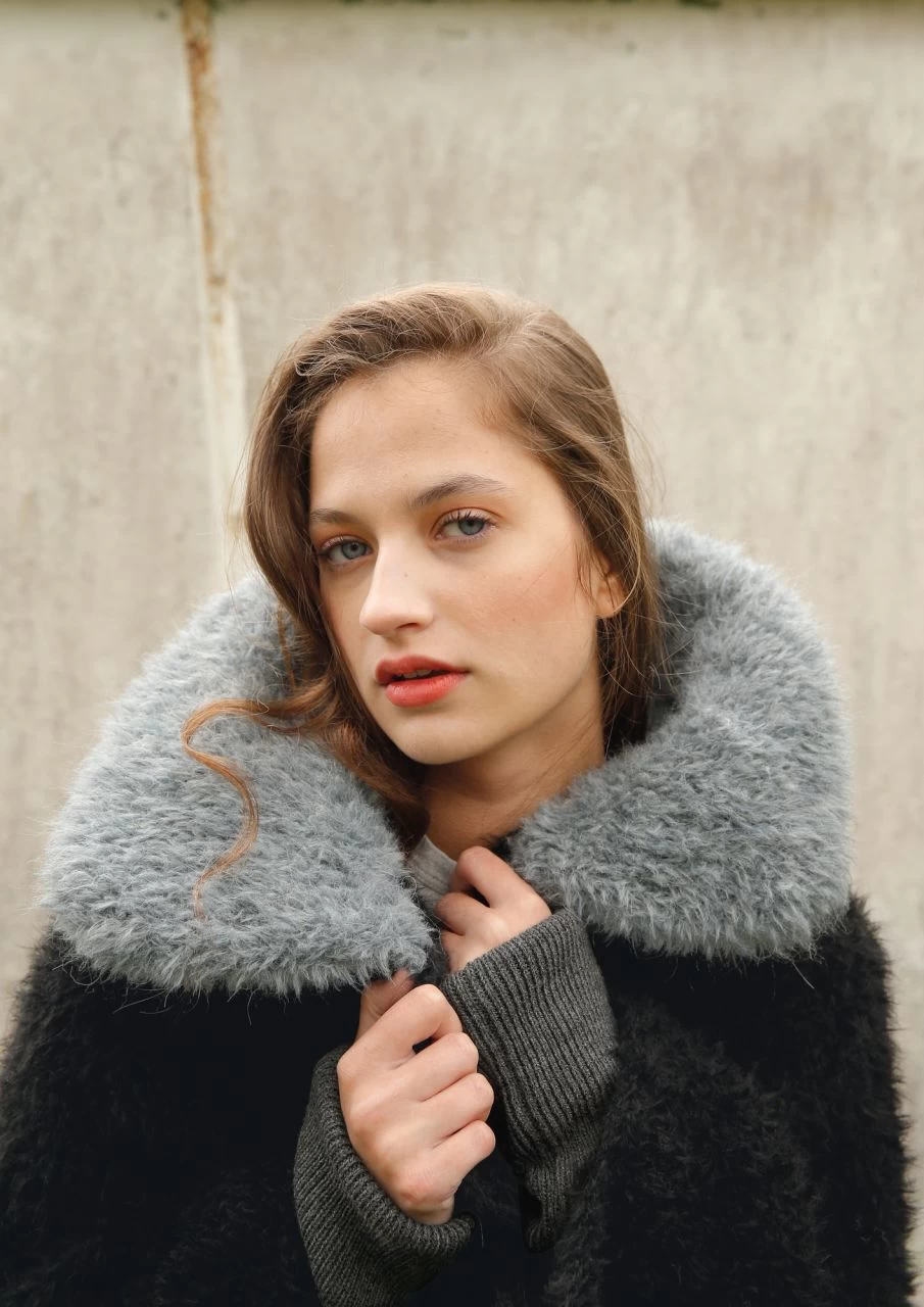 Schwarze Plüschjacke 4 Schwarze Plüschjacke – Bild 4