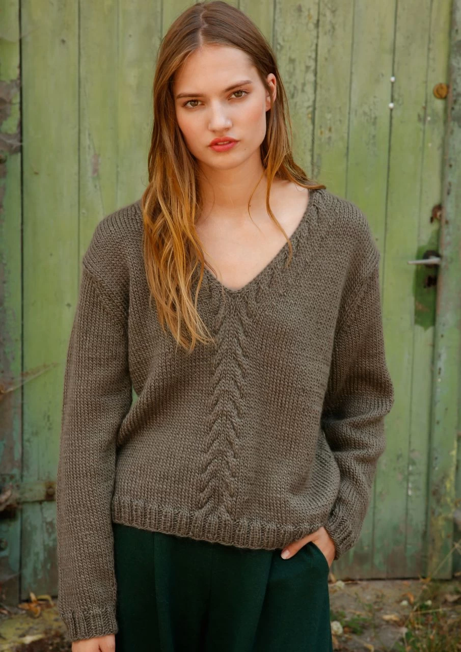 Pullover Mit V-Ausschnitt 2 Pullover Mit V-Ausschnitt – Bild 2