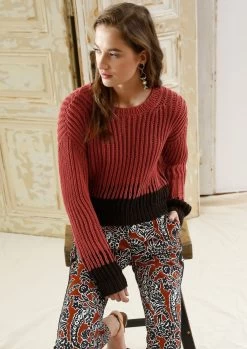 Zweifarbiger Patentpulli 11 Zweifarbiger Patentpulli -Strickwaren Geschäft R77M27 b 1280x1280