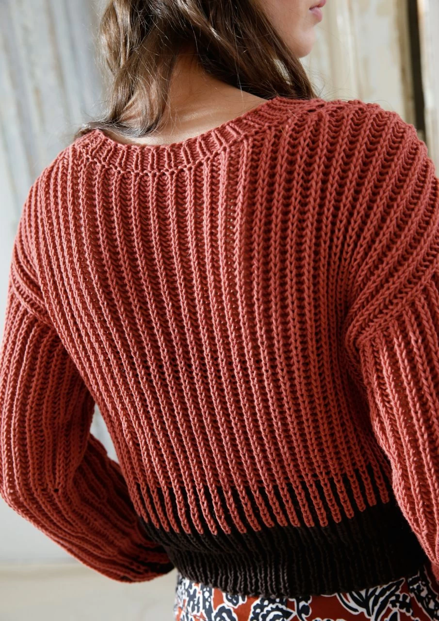 Zweifarbiger Patentpulli 4 Zweifarbiger Patentpulli – Bild 4