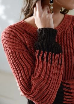 Zweifarbiger Patentpulli