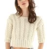Kurzer Pullover Mit Zopfmuster