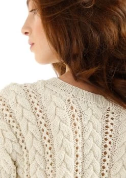 Kurzer Pullover Mit Zopfmuster -Strickwaren Geschäft R78M04 e 1280x1280