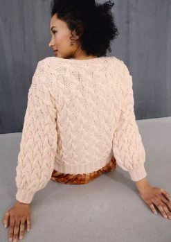 Pullover Mit Zopfstruktur