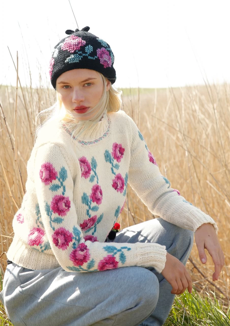 Bestickter Pullover 2 Bestickter Pullover – Bild 2