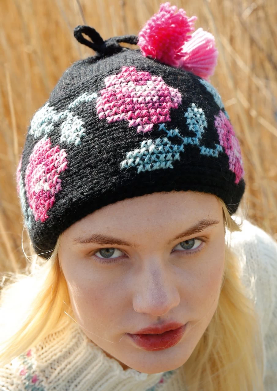 Mütze Mit Rosen 2 Mütze Mit Rosen – Bild 2