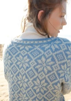 Jacke Mit Norwegersternen Und Bordüre -Strickwaren Geschäft R80M04 e 1280x1280