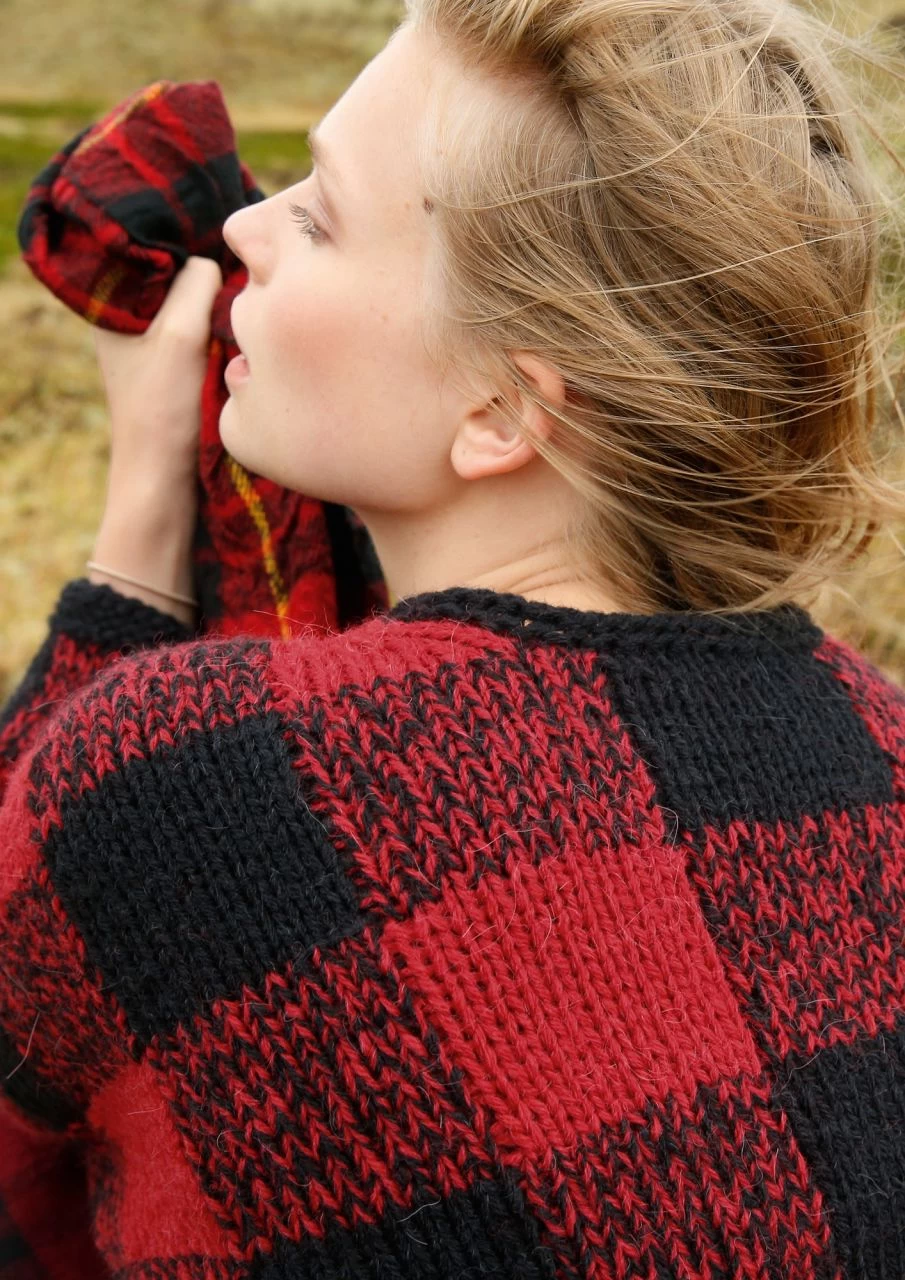 Oversizepulli Mit Karomuster 3 Oversizepulli Mit Karomuster – Bild 3