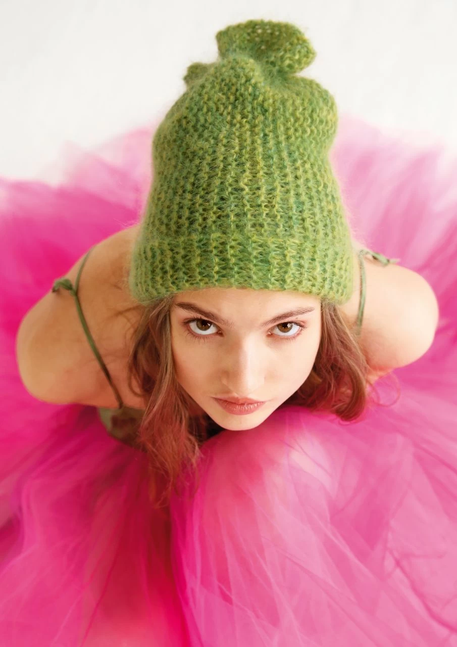 Mütze Helleborus 1 Mütze Helleborus