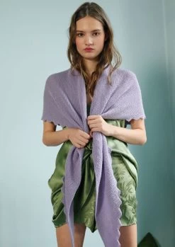 Tuch - Darling -Strickwaren Geschäft R82M20 b 1280x1280