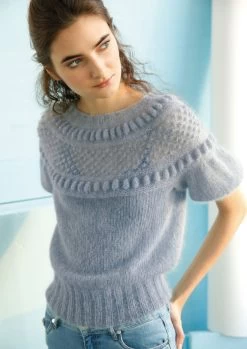 Pulli Kilimandscharo 11 Pulli Kilimandscharo -Strickwaren Geschäft R85M16 a Kurzarmpulli Kilimandscharo Kurzarmpulli mit Rundpasse und Noppenmustern 1280x1280