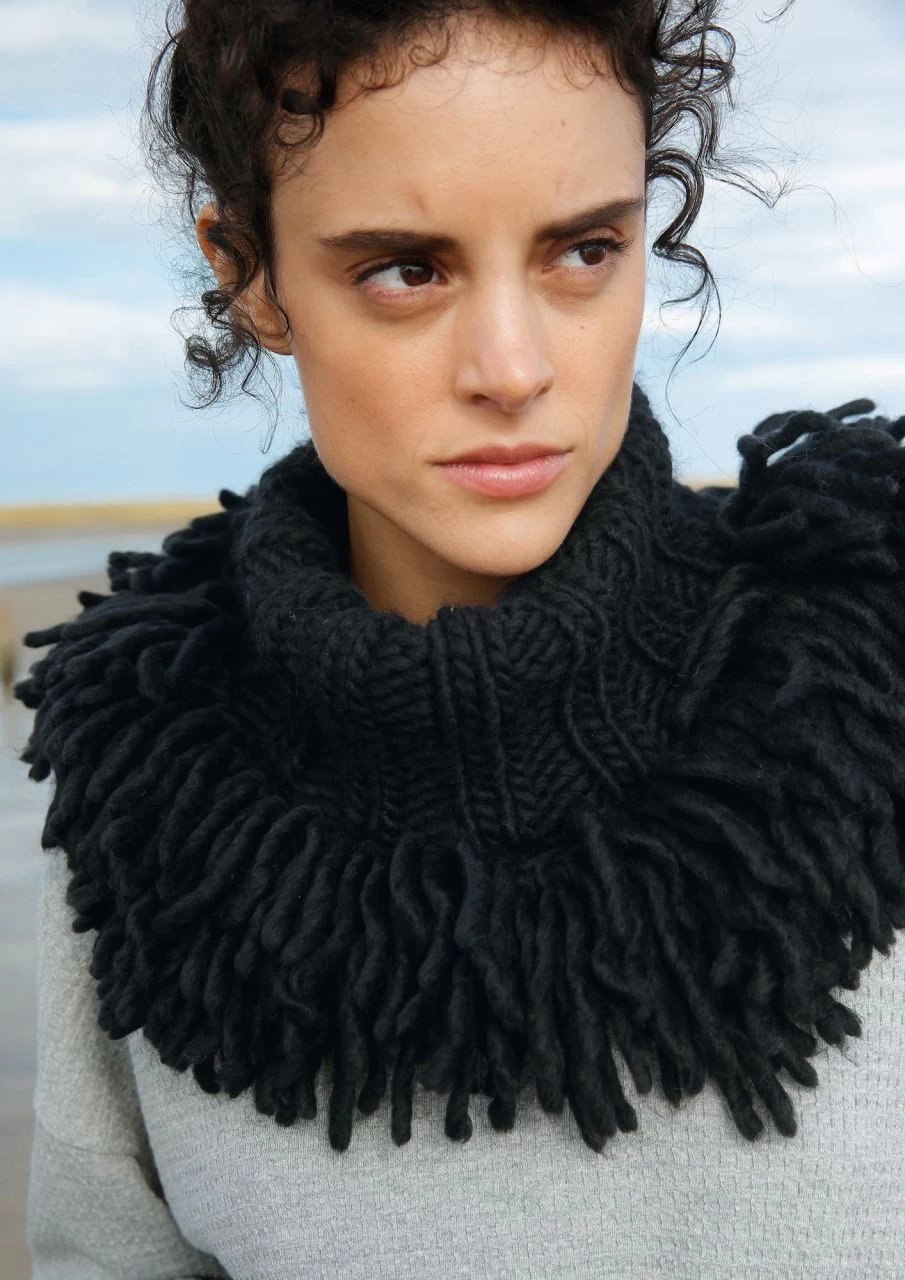 Fransenkragen Zottel 2 Fransenkragen Zottel – Bild 2