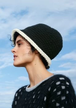 Strickwaren Geschäft -Strickwaren Geschäft R88M18 d 1280x1280